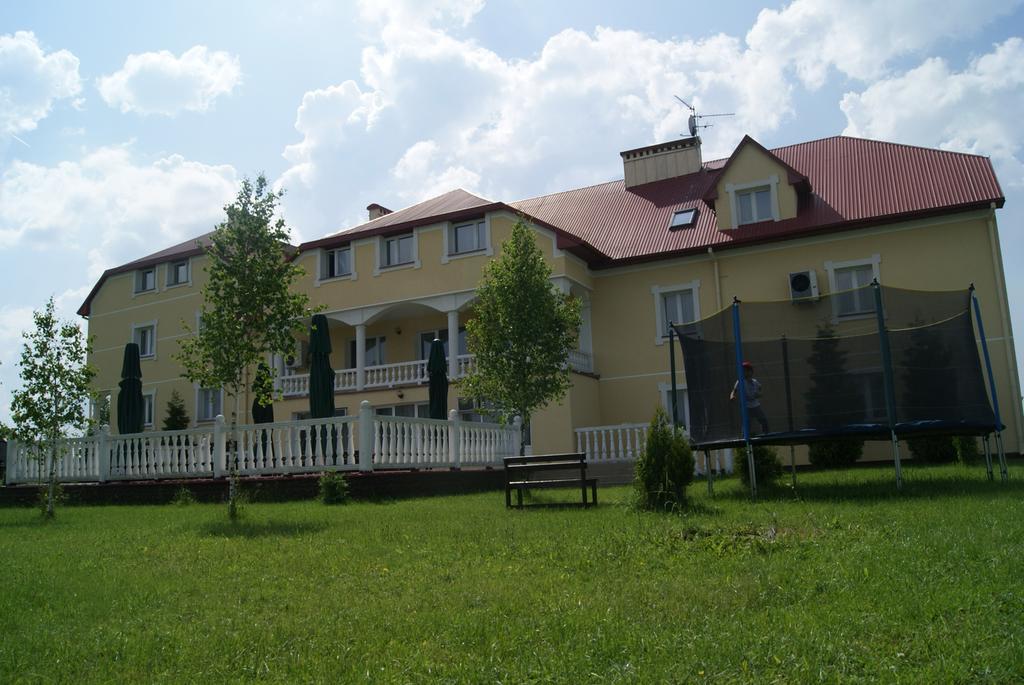 Belweder Aparthotel Porosły Eksteriør bilde